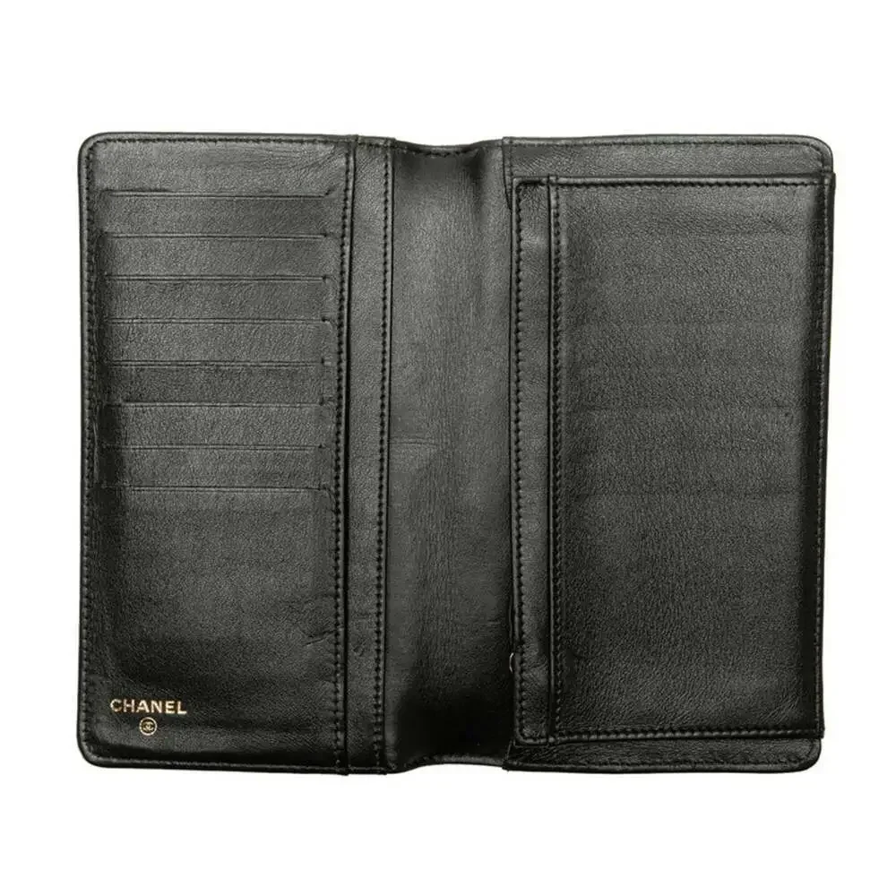 CHANEL Authentic Black Caviar Leather Wallet